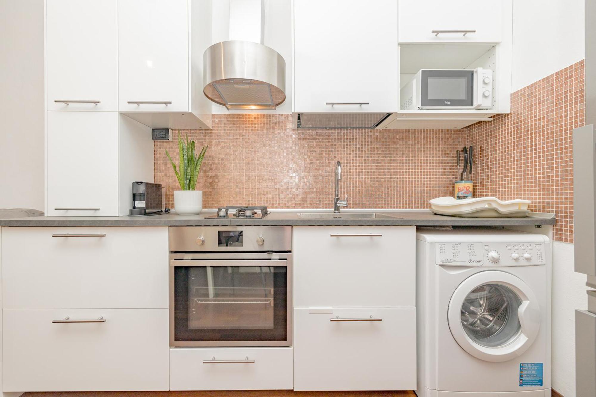 Comfortable Typical Old Style Apartment Милан Экстерьер фото